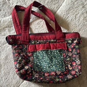 Hand sewn Floral Red & Green Women's Tote Bag approx 16” x 12”w pockets in & out